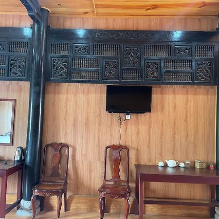 Khach San Huong Xua Hotell Hà Tiên Exteriör bild