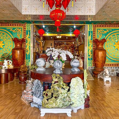 Khach San Huong Xua Hotell Hà Tiên Exteriör bild